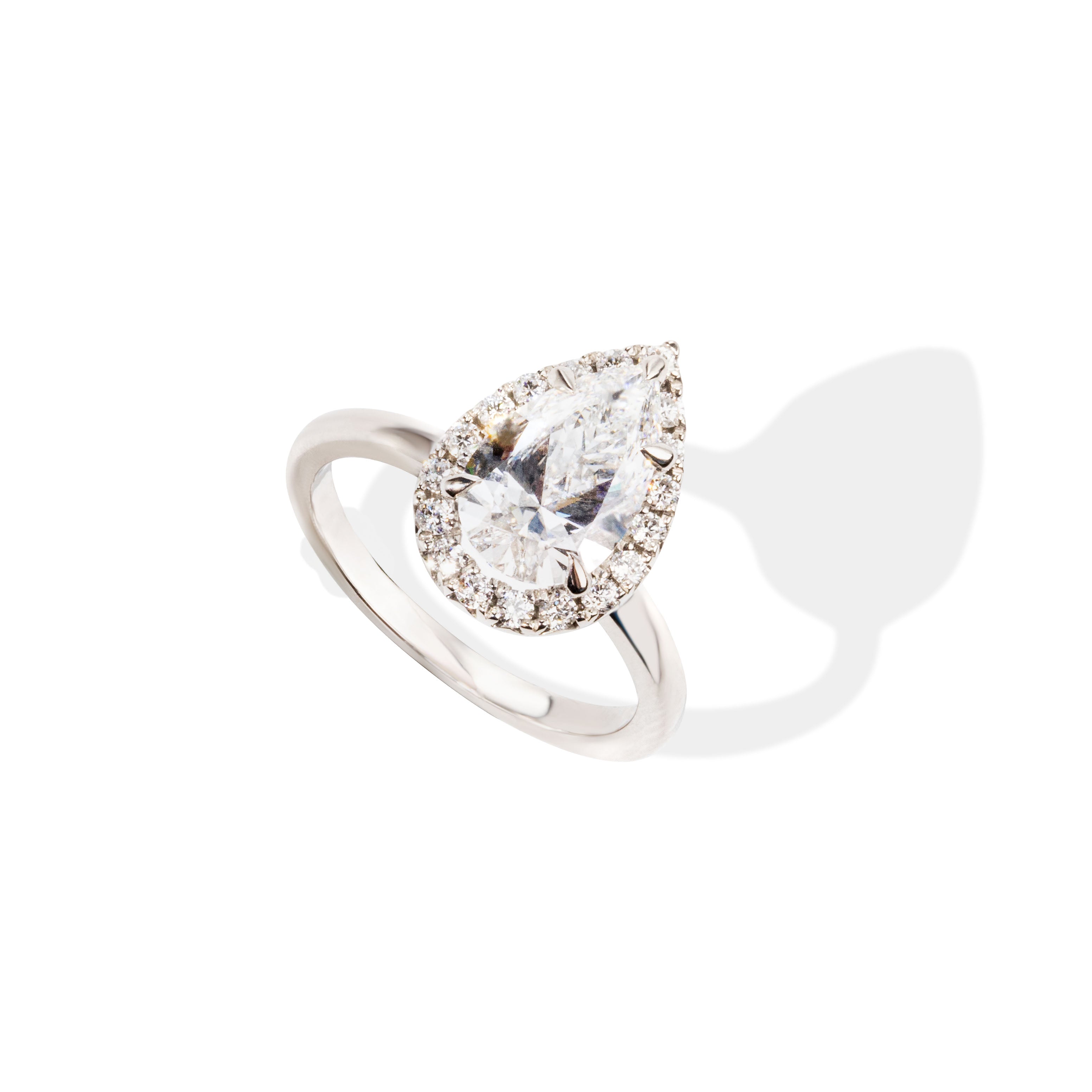Everly Halo Ring