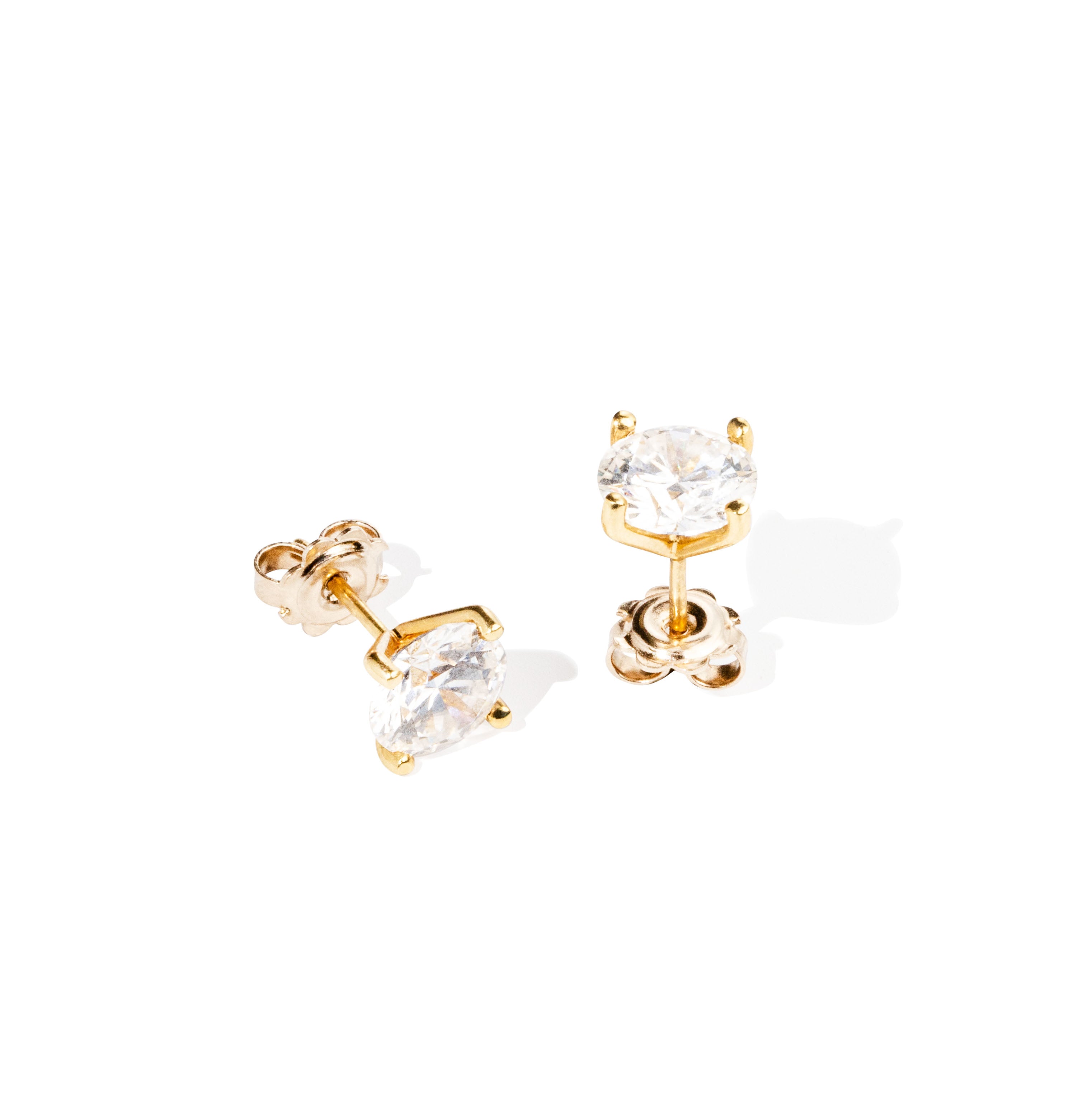 Aurora Brilliance Studs